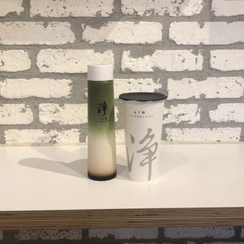 Jin Tea Shop - Matcha latte with brown sugar and beauty oolong milk tea - Tea Rooms Near Me - Pasadena, California