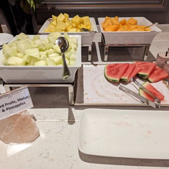 Morelands Grill - Fruits - Steakhouses Near Me - Dublin, D Morelands Grill - Fruits - Steakhouses Near Me - Dublin, D
