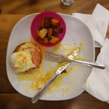 Fitzwater Cafe - Eggs Benedict, and potatoes on the side - Breakfast & Brunch Near Me - Philadelphia, Pennsylvania