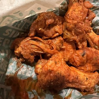 Wingstop - 8 classic Cajun wings and 1 included every feather - Chicken Wings Near Me - Broken Arrow, Oklahoma