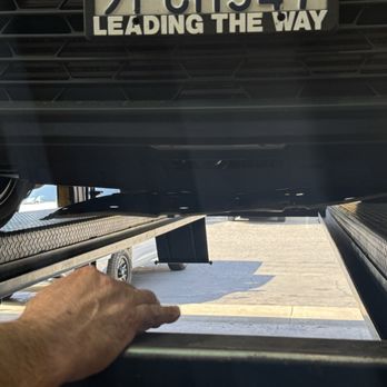 Valvoline Instant Oil Change - Oil Change Stations Near Me - Glendale, California