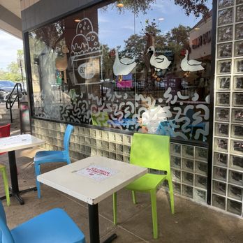 Amy's Ice Creams - Ice Cream & Frozen Yogurt Near Me - Austin, Texas