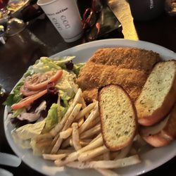 Jolly Mon - Fish plate special with free beer