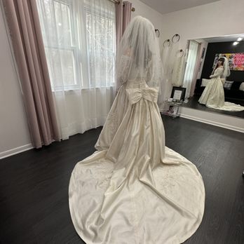 deMelis Atelier - Dress back, final fitting - Sewing & Alterations Near Me