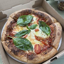 Pepe Nero's Neapolitan Margherita pizza! Pepe Nero's Neapolitan Margherita pizza!