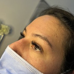 Arrival Artistry - Eyelash extensions.