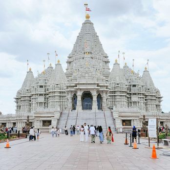 BAPS Swaminarayan Akshardham - Hindu Temples Near Me - Robbinsville, New Jersey