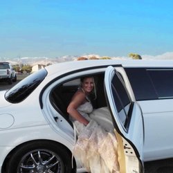AZ Reliable Ride - Elegant White Limousine
