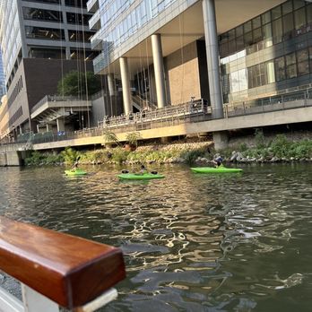 Shoreline Sightseeing - Architectural Tours Near Me - Chicago, Illinois Shoreline Sightseeing - Architectural Tours Near Me - Chicago, Illinois