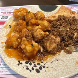 Far East Restaurant - General Tso Chicken plate. #19.