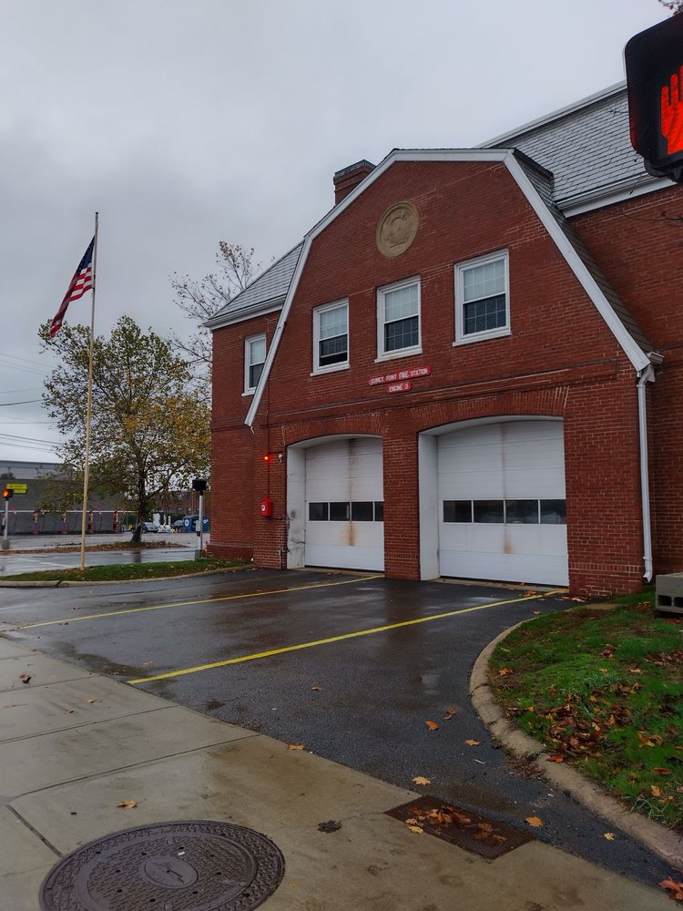 QUINCY FIRE DEPARTMENT LADDER 3 Quincy, Massachusetts Fire