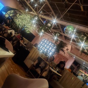 XOXO Dining Room - New American Near Me - Dallas, Texas