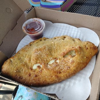 Mellow Mushroom Cartersville - Cheese calzone - Bars Near Me - Cartersville, Georgia Mellow Mushroom Cartersville - Cheese calzone - Bars Near Me - Cartersville, Georgia