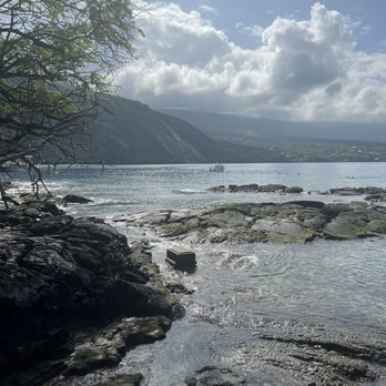 Captain Cook Monument - Landmarks & Historical Buildings Near Me - Captain Cook, Hawaii