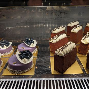 Edwards Dessert Kitchen - Desserts Near Me - Minneapolis, Minnesota