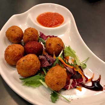 Vivanda - Amazing chickpeas loafs - Italian Near Me - Florence, FI