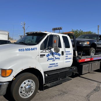 Juniors Towing - Roadside Assistance Near Me
