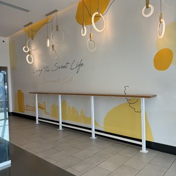 Somisomi - Inside - Desserts Near Me - Sacramento, California Somisomi - Inside - Desserts Near Me - Sacramento, California
