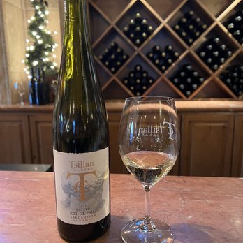 Tsillan Cellars - Wineries Near Me - Chelan, Washington Tsillan Cellars - Wineries Near Me - Chelan, Washington
