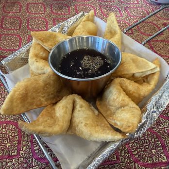 Basil Cafe Thai Cuisine - Thai Near Me - St Paul, Minnesota Basil Cafe Thai Cuisine - Thai Near Me - St Paul, Minnesota