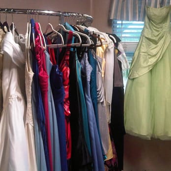 Simply Chic Repeats - Prom dresses, wedding gowns, and more... - Fashion Near Me - Gilbert, Arizona Simply Chic Repeats - Prom dresses, wedding gowns, and more... - Fashion Near Me - Gilbert, Arizona