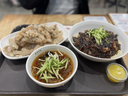 Paik's Noodle by null