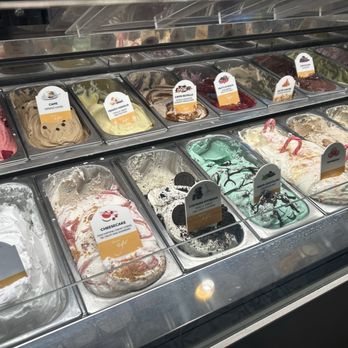 Ugo - Gelato flavors - Cafes Near Me - Redondo Beach, California