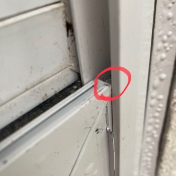 Window World - Orlando - Small rubber gasket attached to the end of the screen frame to hold it in place. - Windows Installation Near Me - Orlando, Florida Window World - Orlando - Small rubber gasket attached to the end of the screen frame to hold it in place. - Windows Installation Near Me - Orlando, Florida