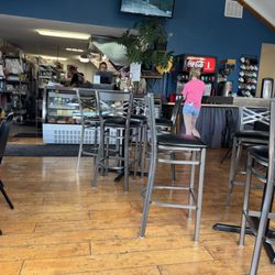Capitol Deli - Inside dining room