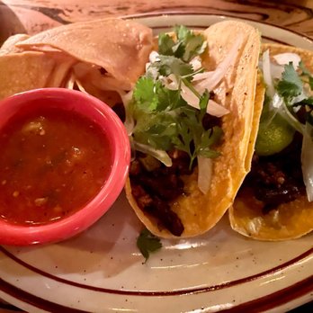 Pikio Taco - Al Carbon (Steak) Street (Sofa) Taco Platter - except for a handful of chips and salsa, everything else is a la carte (i.e., rice, beans) - Mexican Near Me - Miami Beach, Florida Pikio Taco - Al Carbon (Steak) Street (Sofa) Taco Platter - except for a handful of chips and salsa, everything else is a la carte (i.e., rice, beans) - Mexican Near Me - Miami Beach, Florida