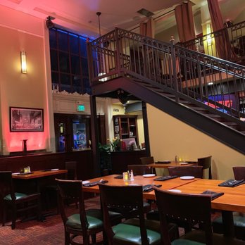 Broadway Grill - American Near Me - Burlingame, California