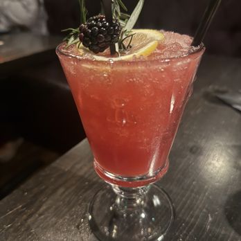 Voodoo Bayou - blackberry lemonade - Whiskey Bars Near Me - Palm Beach Gardens, Florida