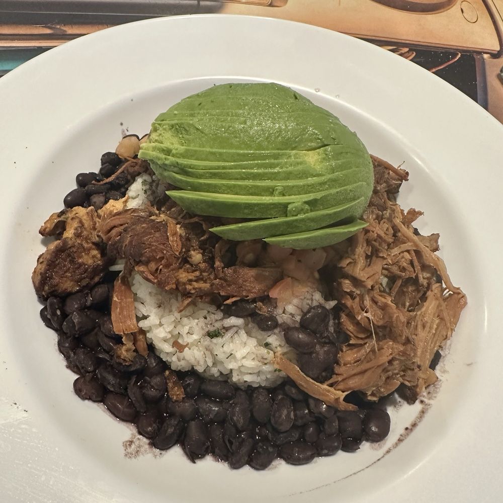 Wahoo bowl with avocado Wahoo bowl with avocado