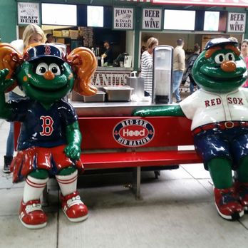 Fenway Park - Too cute - Stadiums & Arenas Near Me - Boston, Massachusetts