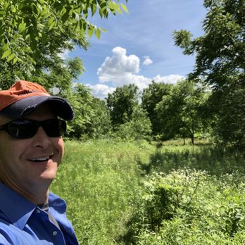 McDowell Grove Forest Preserve - Hiking Near Me