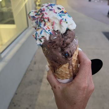 Salt & Straw - Chocolate Gooey Brownie House Made Waffle Cone - Ice Cream & Frozen Yogurt Near Me - Miami Beach, Florida Salt & Straw - Chocolate Gooey Brownie House Made Waffle Cone - Ice Cream & Frozen Yogurt Near Me - Miami Beach, Florida