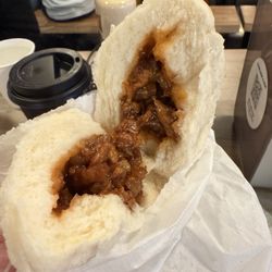 Maxi’s Noodle - Roasted Pork Bun