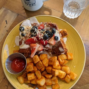 Deck. - French toast - Hawaiian Near Me - Honolulu, Hawaii