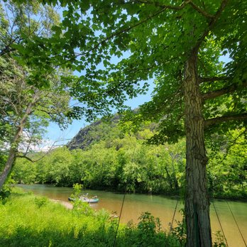 Cliff View - Hotels Near Me - Covington, Virginia Cliff View - Hotels Near Me - Covington, Virginia