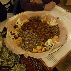 Injera - Zighni di carne con verdura
