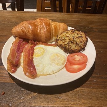 la Madeleine - Country French Breakfast - Breakfast & Brunch Near Me - Lafayette, Louisiana