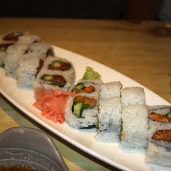 Yanagi Sushi - Spicy Hamachi & Spicy Tuna Roll - Japanese Near Me - Honolulu, Hawaii