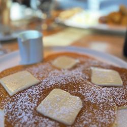 RH Guesthouse - Divine Pancakes.