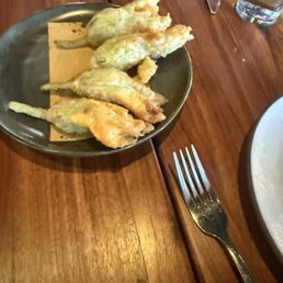 Fried flower -Fiora de  zucca -cheese in the middle