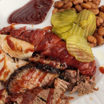 Grill N Shout BBQ Logo