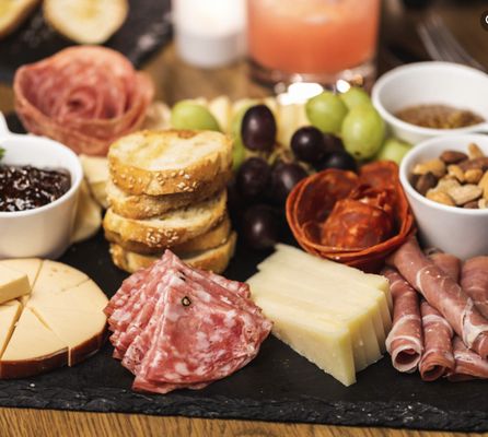 Morty's Wine & Beer Bar by null