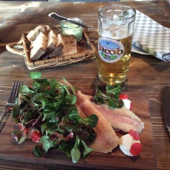 Jacobs Stüberl - Brotzeit nach einem Elbspaziergang - Austrian Near Me - Hamburg, HH