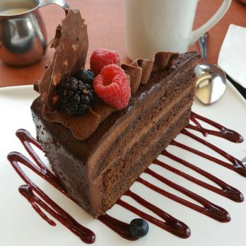 Marenca - Chocolate raspberry cake - Breakfast & Brunch Near Me - Tijuana, BCN