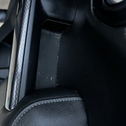 Medford Auto Wash - Door handles and entire door was never wiped down