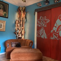 Sassy Miss Waxy - Waiting room